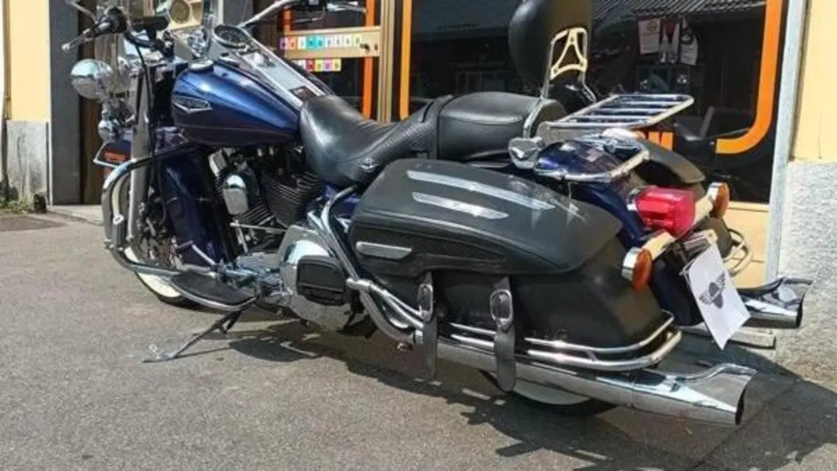 Harley-Davidson 1450 Road King Classic (1999 - 02) - FLHRCI  (6)