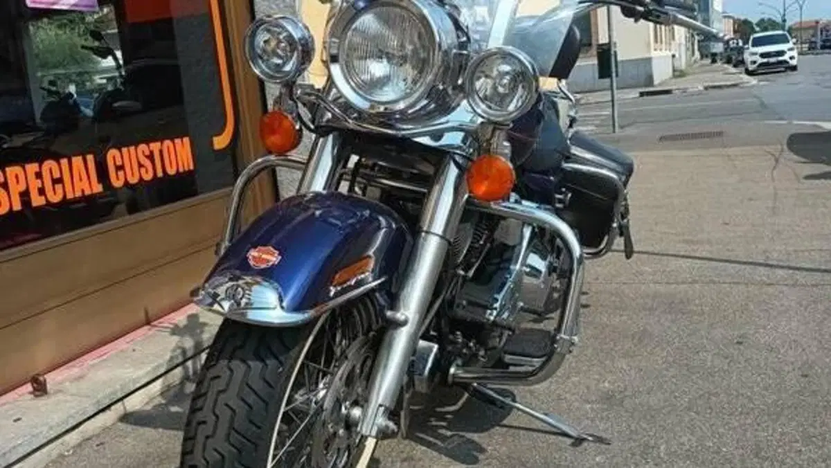 Harley-Davidson 1450 Road King Classic (1999 - 02) - FLHRCI  (12)
