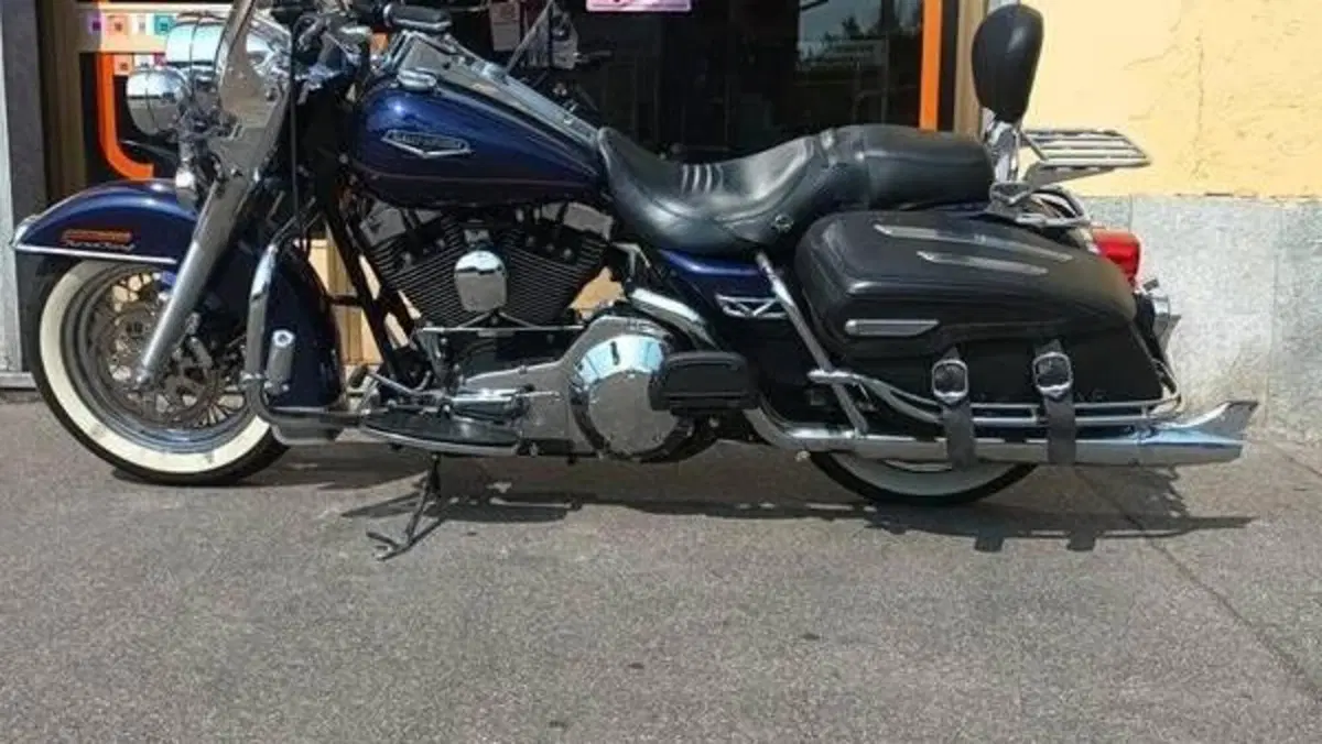 Harley-Davidson 1450 Road King Classic (1999 - 02) - FLHRCI  (14)