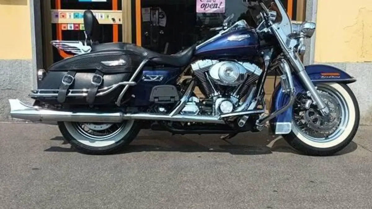 Harley-Davidson 1450 Road King Classic (1999 - 02) - FLHRCI  (18)