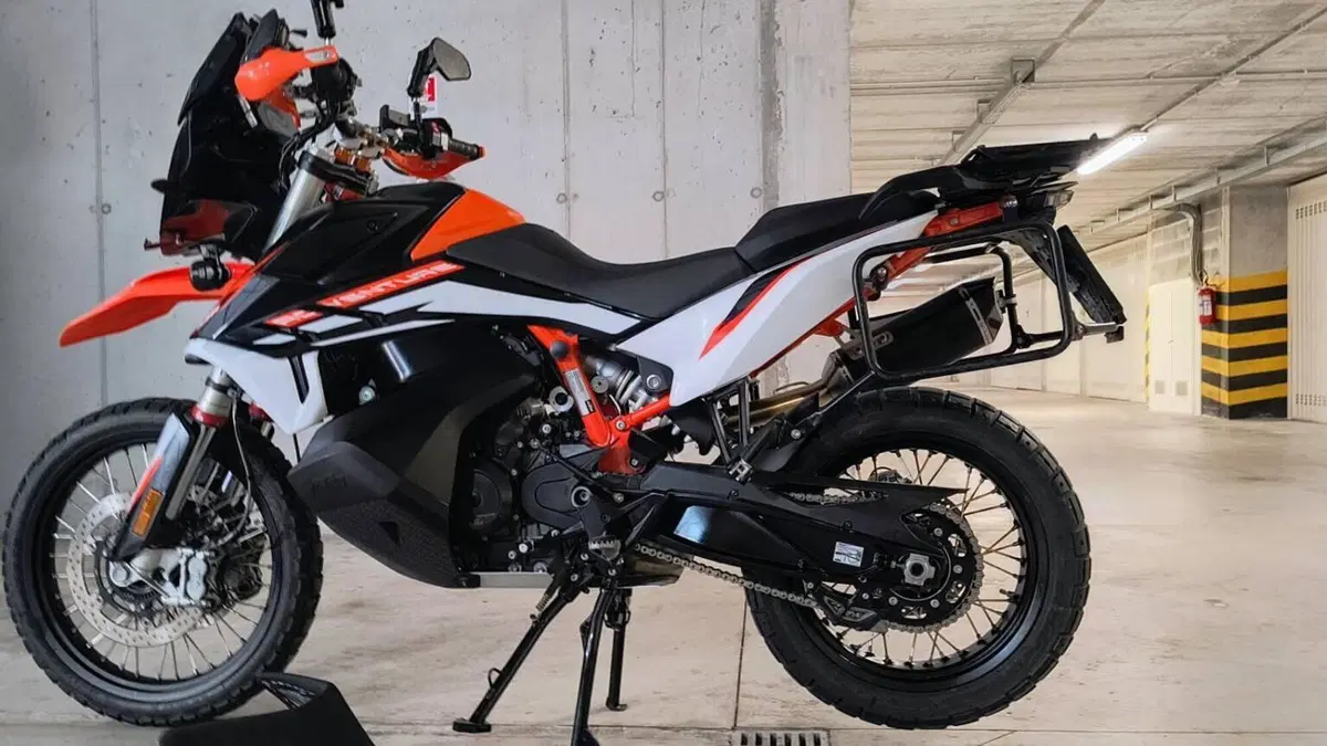 KTM 890 Adventure R (2021) 