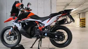KTM 890 Adventure R (2021) 
