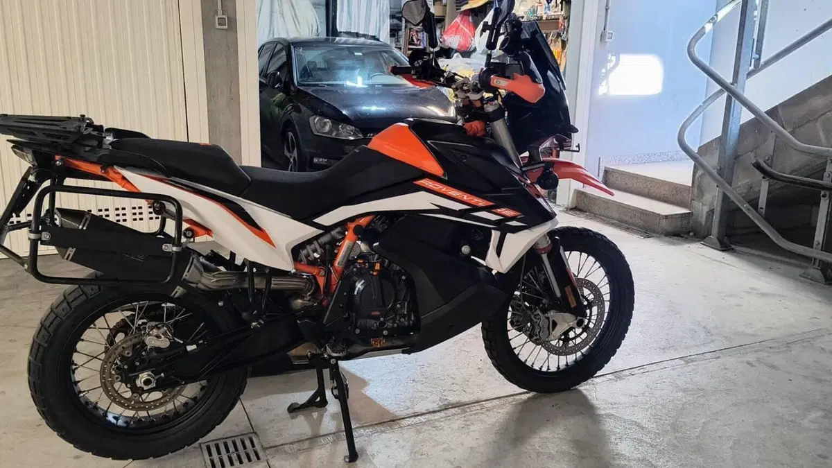 KTM 890 Adventure R (2021)  (11)