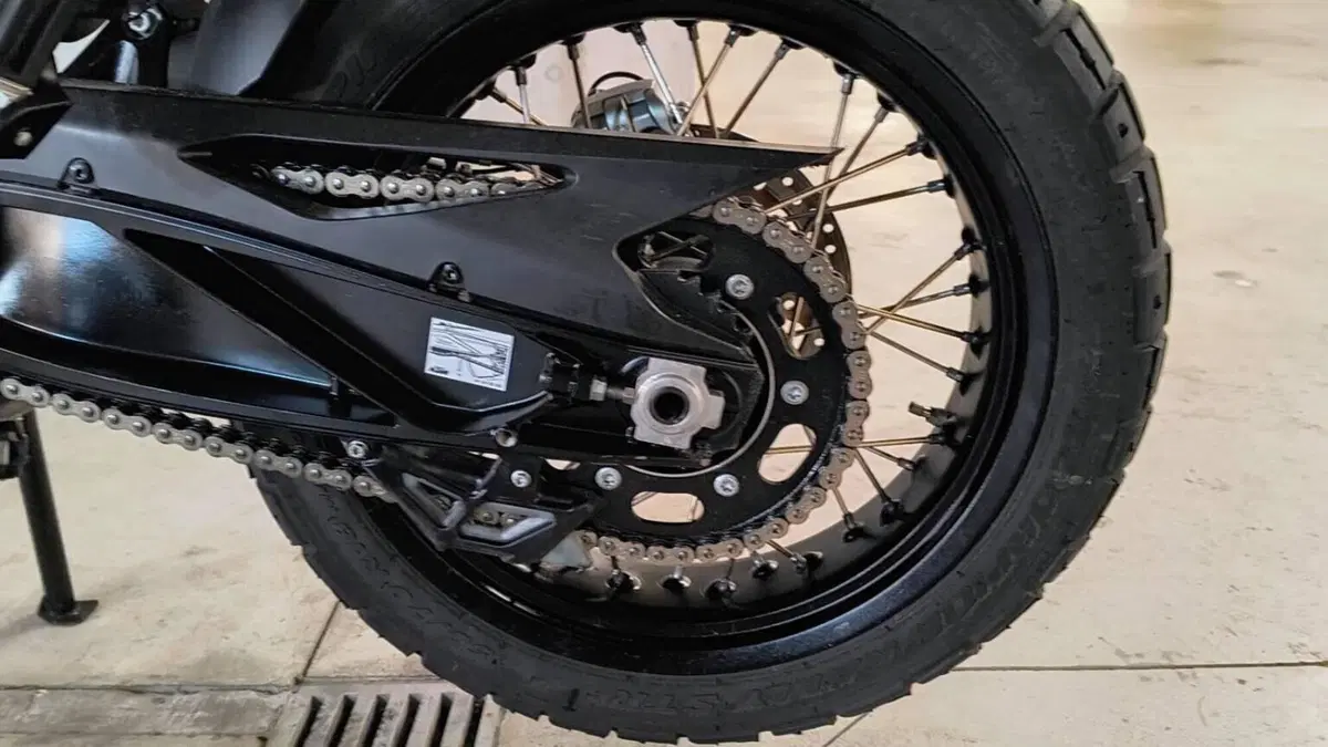 KTM 890 Adventure R (2021)  (12)