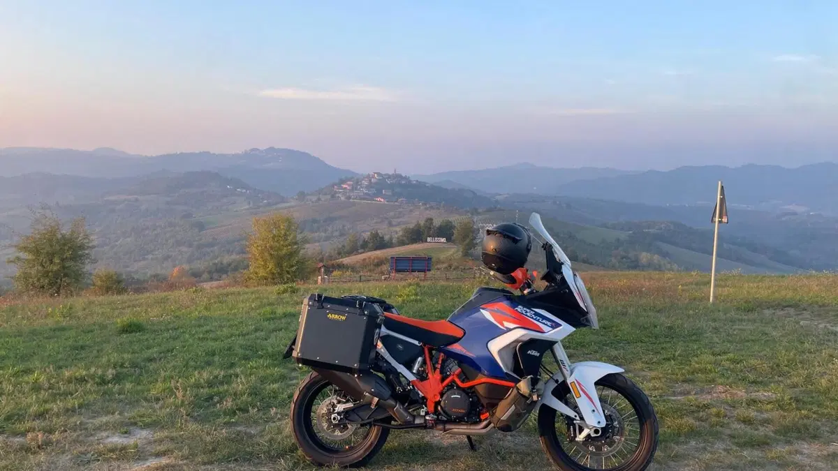 KTM 1290 Super Adventure R (2021)  (2)