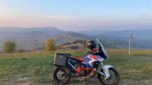 KTM 1290 Super Adventure R (2021)  (2)