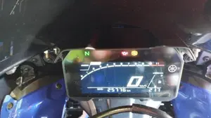 Yamaha YZF R7 (2021 - 25)  (5)