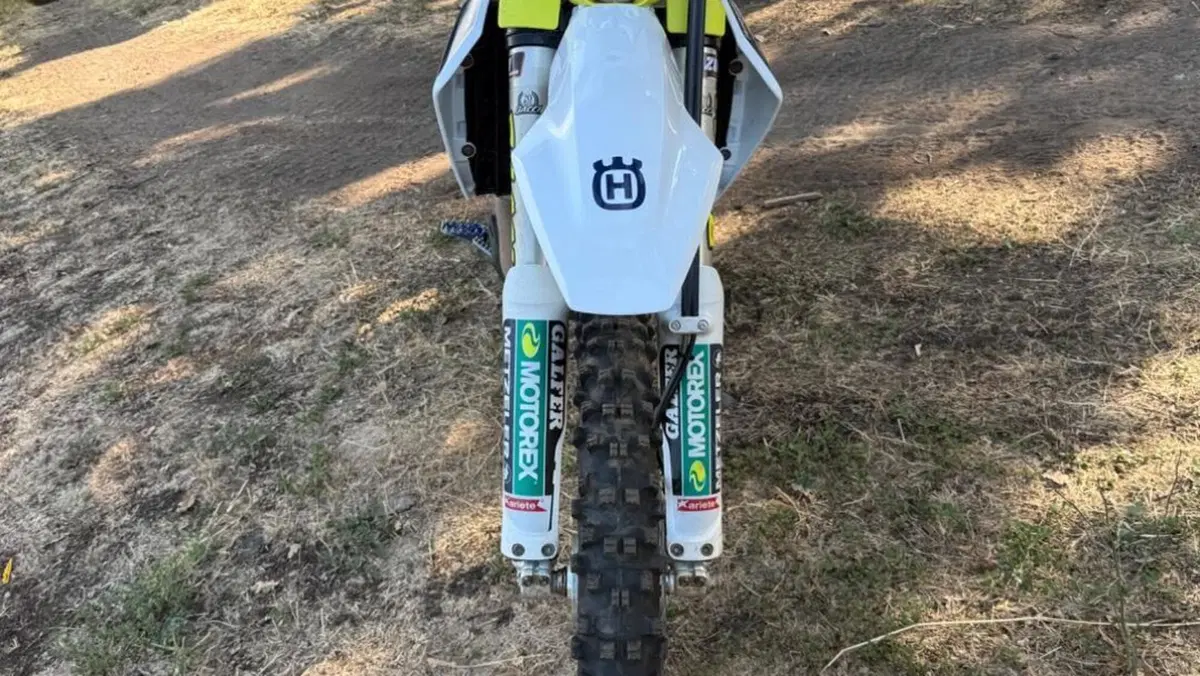 Husqvarna FE 250 (2023)  (3)