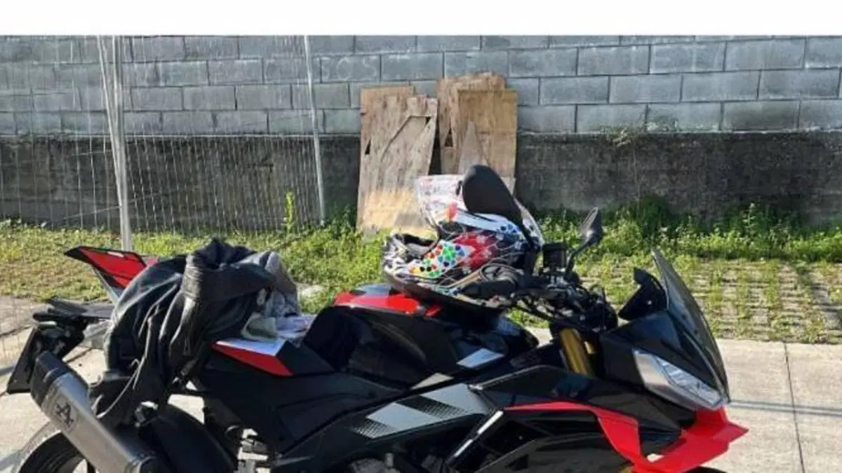 Aprilia Tuono V4 Factory (2025 - 26)  (3)
