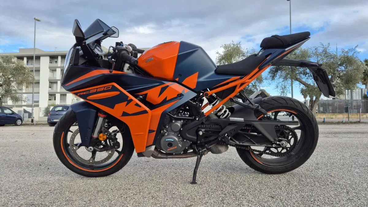 KTM RC 390 (2022 - 26)  (2)