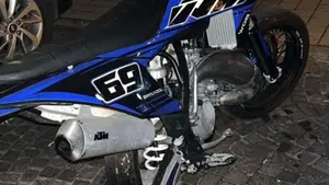 KTM 125 SX (2021)  (3)