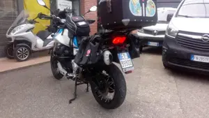 Moto Guzzi V85 TT (2021 - 23)  (8)