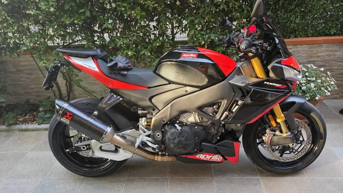 Aprilia Tuono V4 Factory SE-09 SBK (2024) 