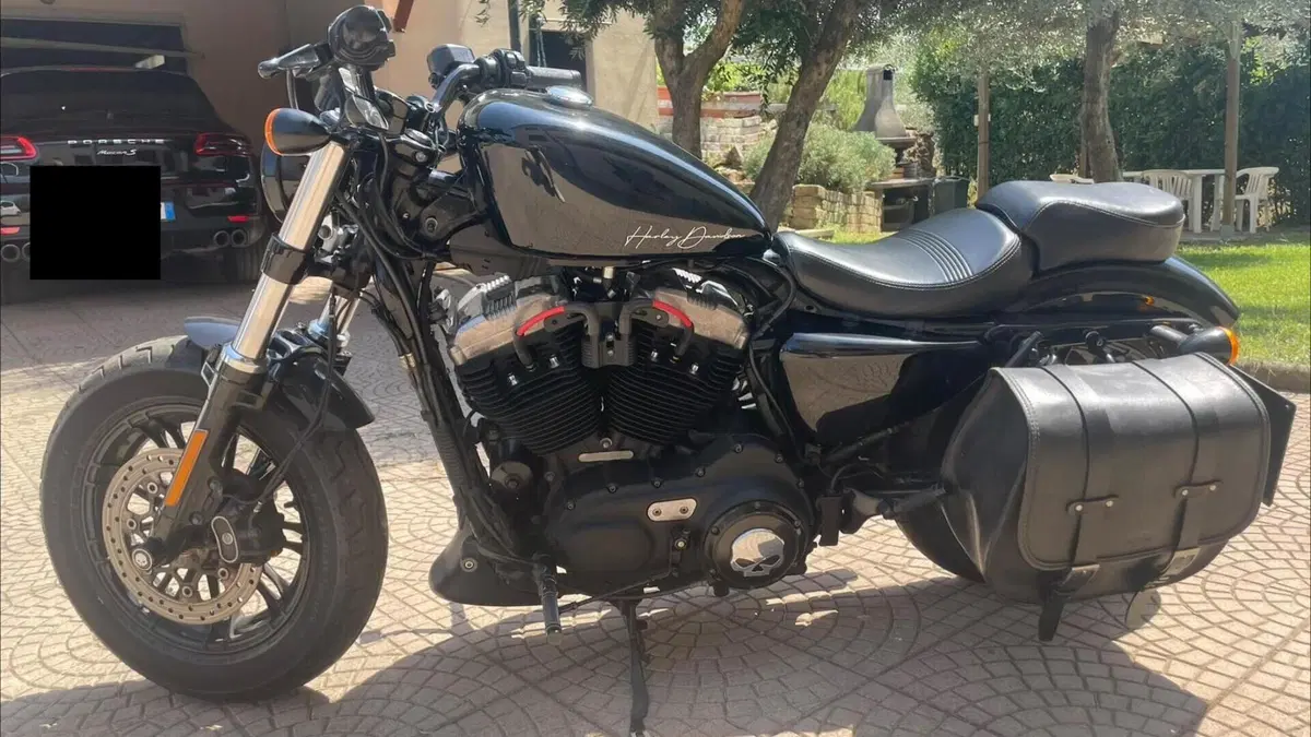 Harley-Davidson 1200 Forty-Eight (2010 - 15)  (3)