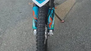 KTM 690 Enduro R (2012 - 17)  (3)