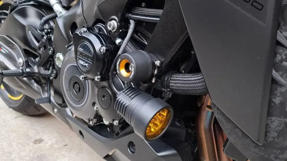 Suzuki GSX-S1000 EVO (2025 - 26)  (3)