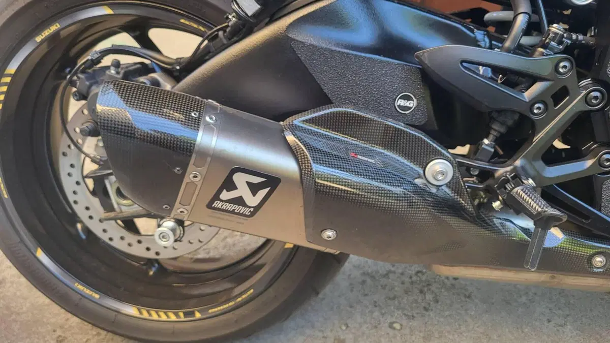 Suzuki GSX-S1000 EVO (2025 - 26)  (5)