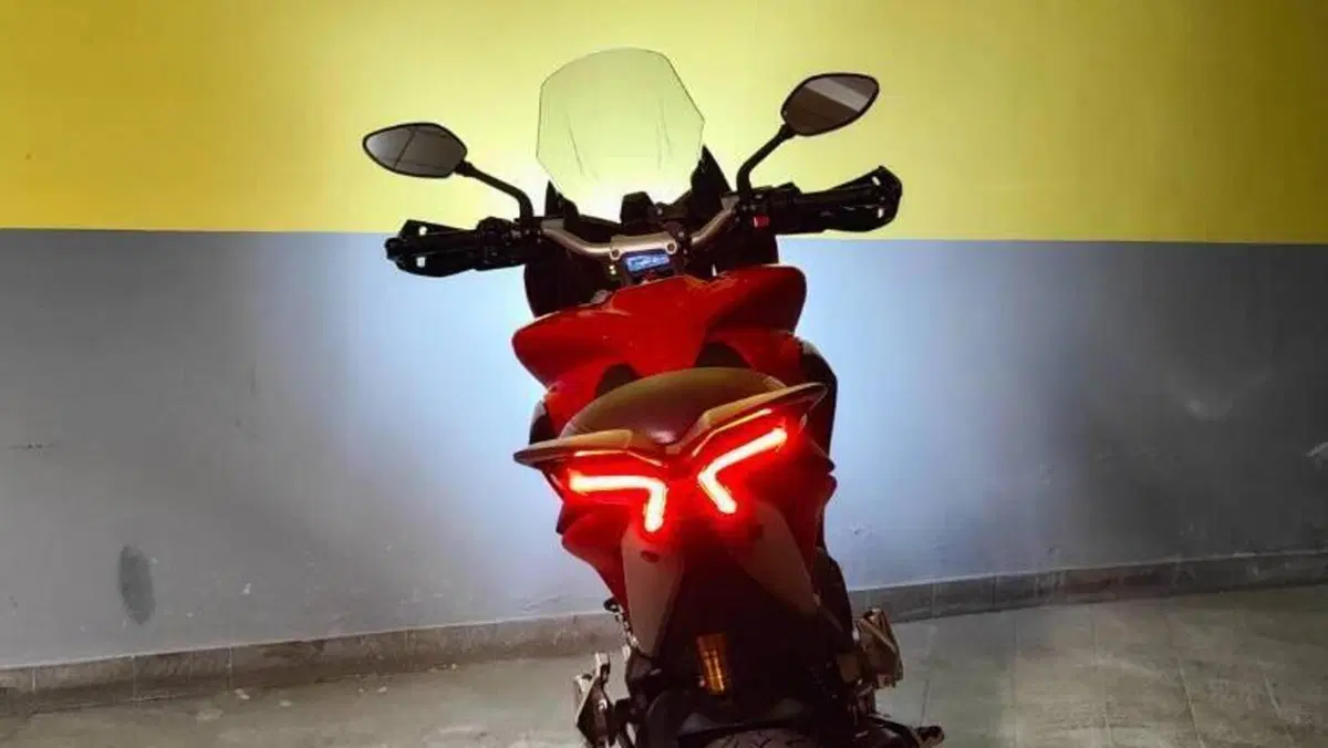 MV Agusta Turismo Veloce 800 (2014 - 16)  (3)