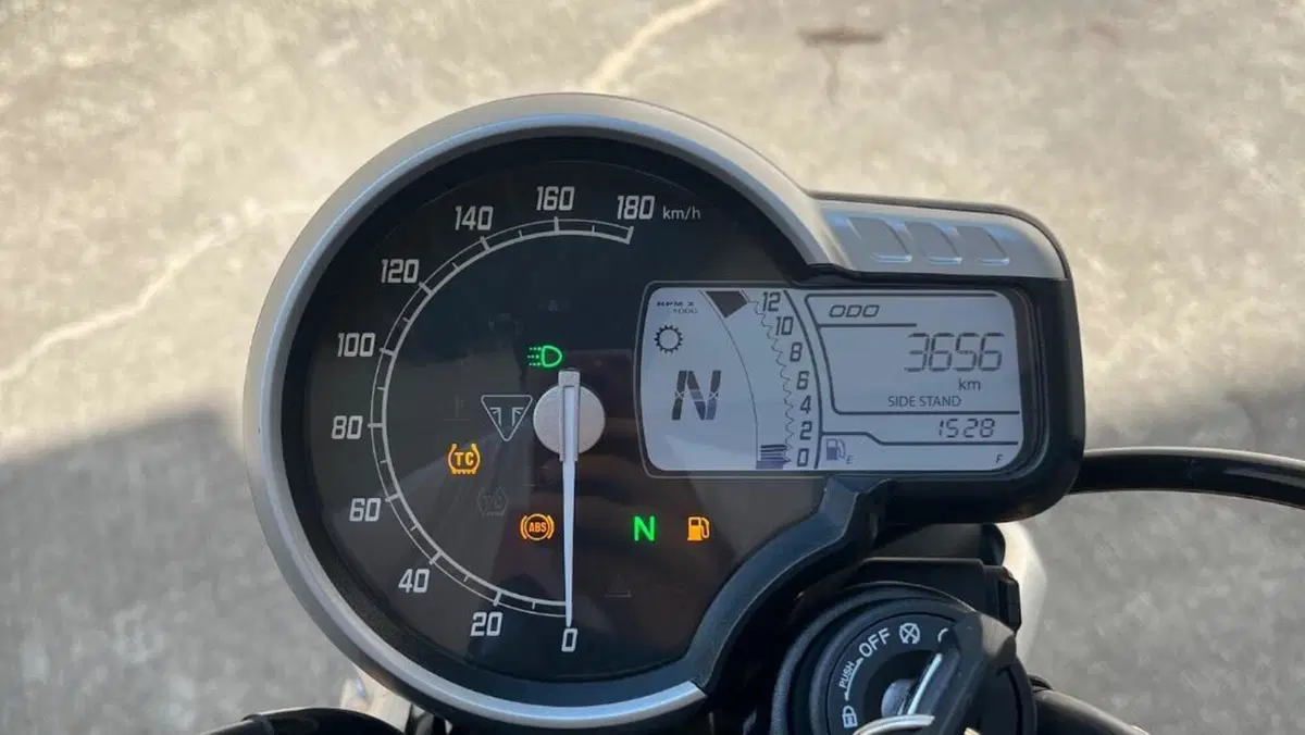 Triumph Speed 400 (2024 - 26)  (7)