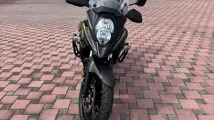 Suzuki V-Strom 650 (2021 - 25)  (2)