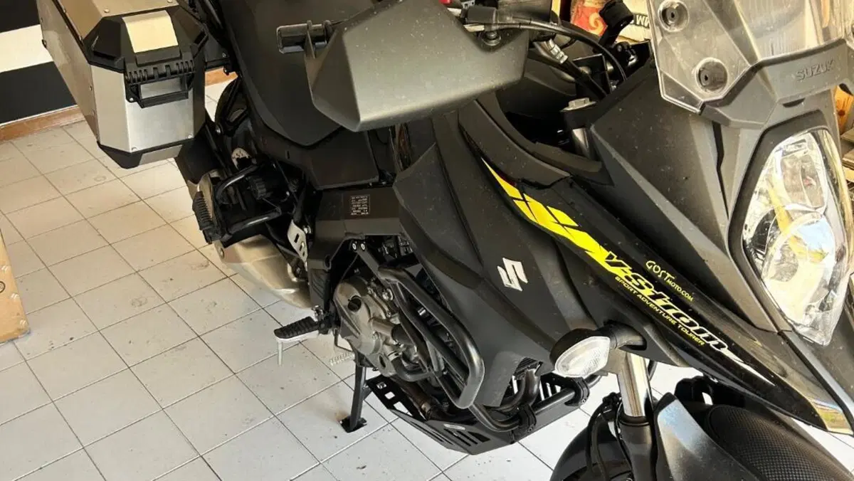 Suzuki V-Strom 650 (2021 - 25)  (8)