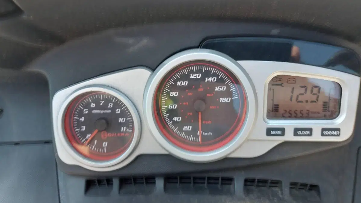 Gilera Nexus 300 (2007 - 13)  (5)