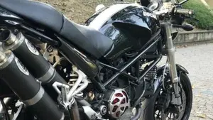 Ducati Monster S2R 1000  (4)