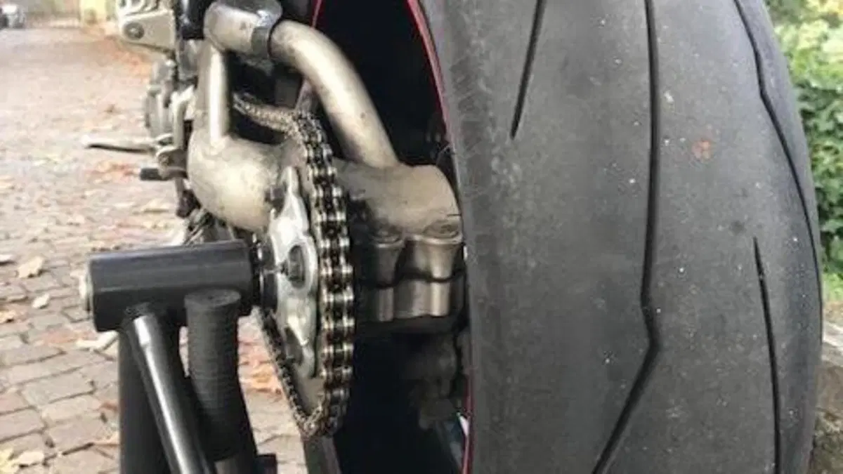 Ducati Monster S2R 1000  (10)