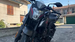 Voge Brivido 300R (2021 - 24)  (4)
