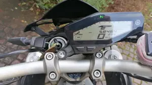Yamaha MT-09 ABS (2013 - 15)  (2)