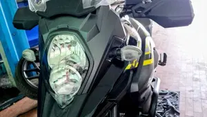 Suzuki V-Strom 1000 (2017 - 20)  (9)