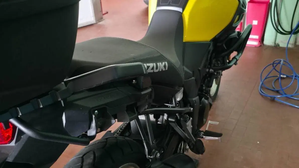 Suzuki V-Strom 1000 (2017 - 20)  (11)