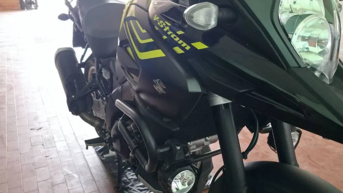 Suzuki V-Strom 1000 (2017 - 20)  (14)