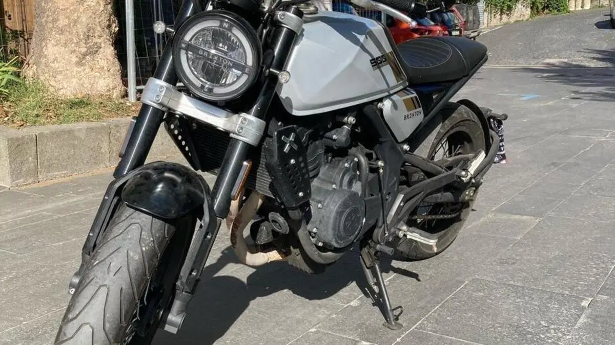 Brixton Motorcycles Crossfire 500 X (2021 - 26) 