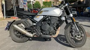 Brixton Motorcycles Crossfire 500 X (2021 - 26)  (4)