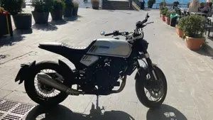Brixton Motorcycles Crossfire 500 X (2021 - 26)  (5)