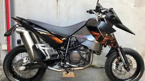 KTM 690 Supermoto 
