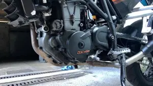 KTM 690 Supermoto  (10)