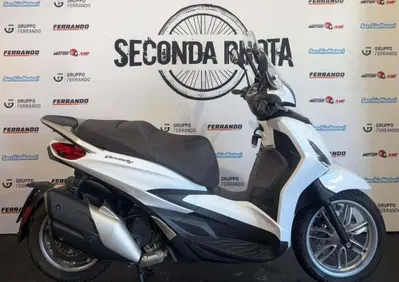 Piaggio Beverly 400 ABS-ASR (2021 - 24) - Annuncio 10066573