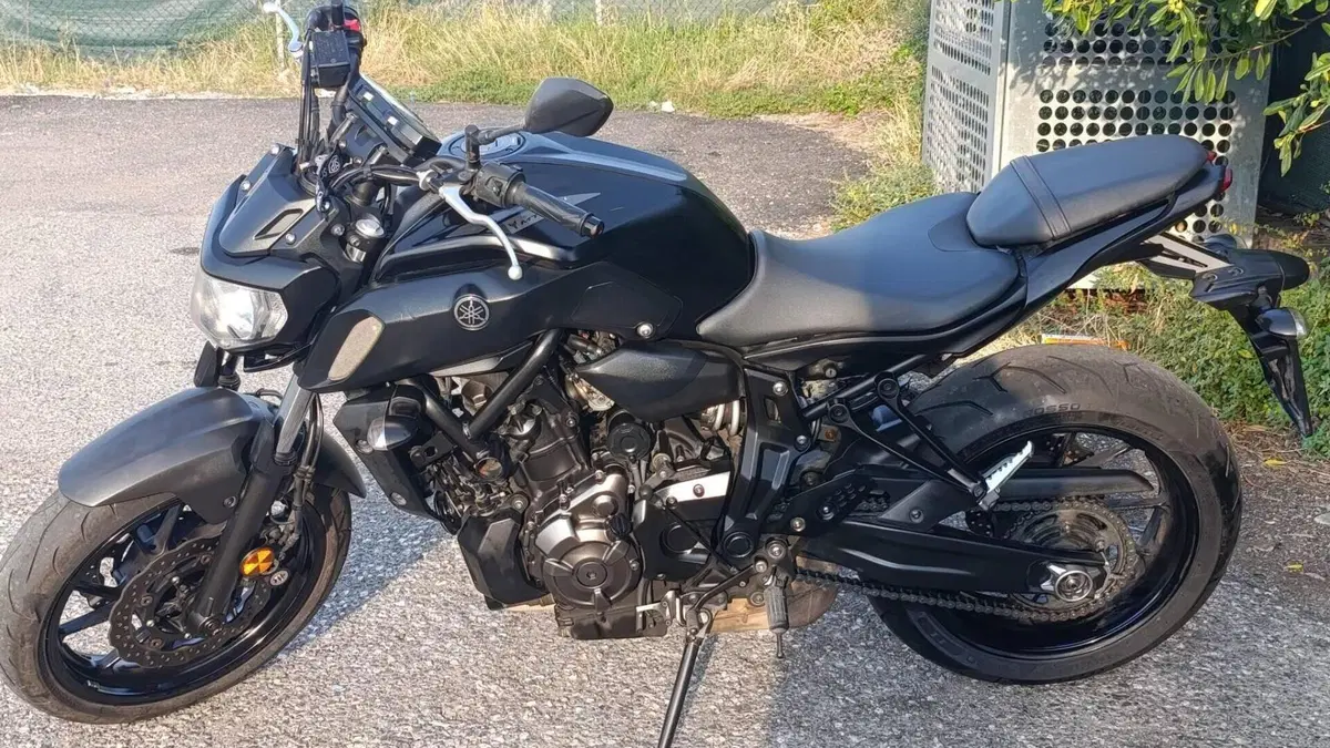 Yamaha MT-07 (2018 - 20)  (2)