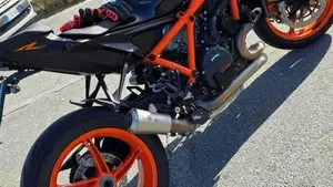 KTM 1290 Super Duke R (2022 - 23)  (3)