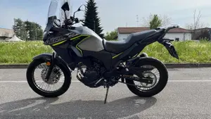 Kawasaki Versys-X 300 Urban (2020)  (2)