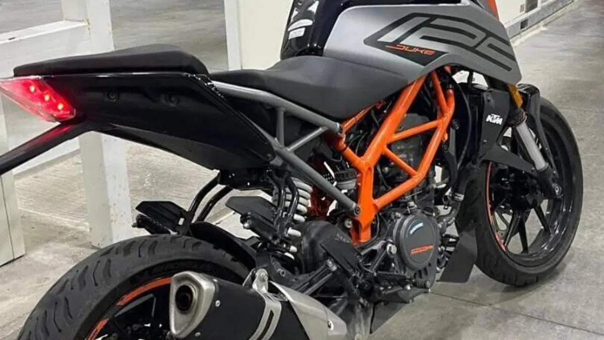 KTM 125 Duke (2021 - 23)  (4)