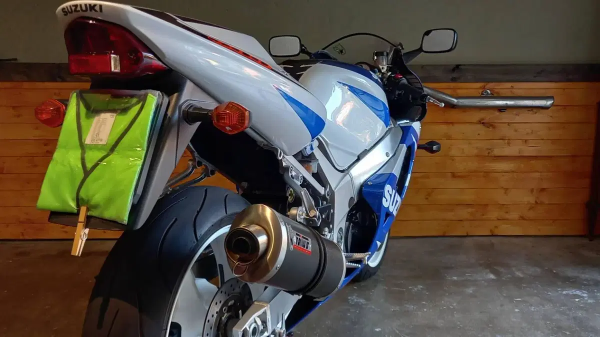 Suzuki GSX R 600 (2001 - 03)  (3)