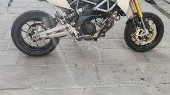 Aprilia Dorsoduro 750 (2009 - 14)