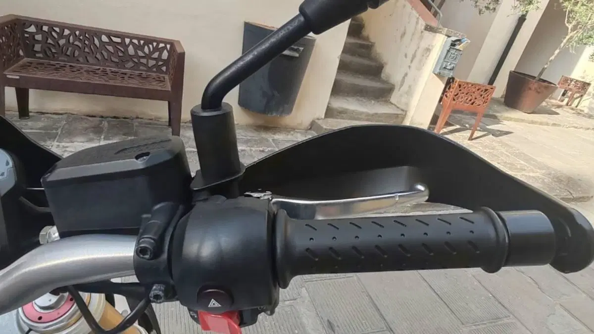 Aprilia Dorsoduro 750 (2009 - 14)  (12)