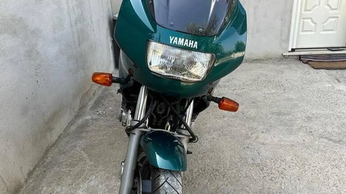 Yamaha   (2)