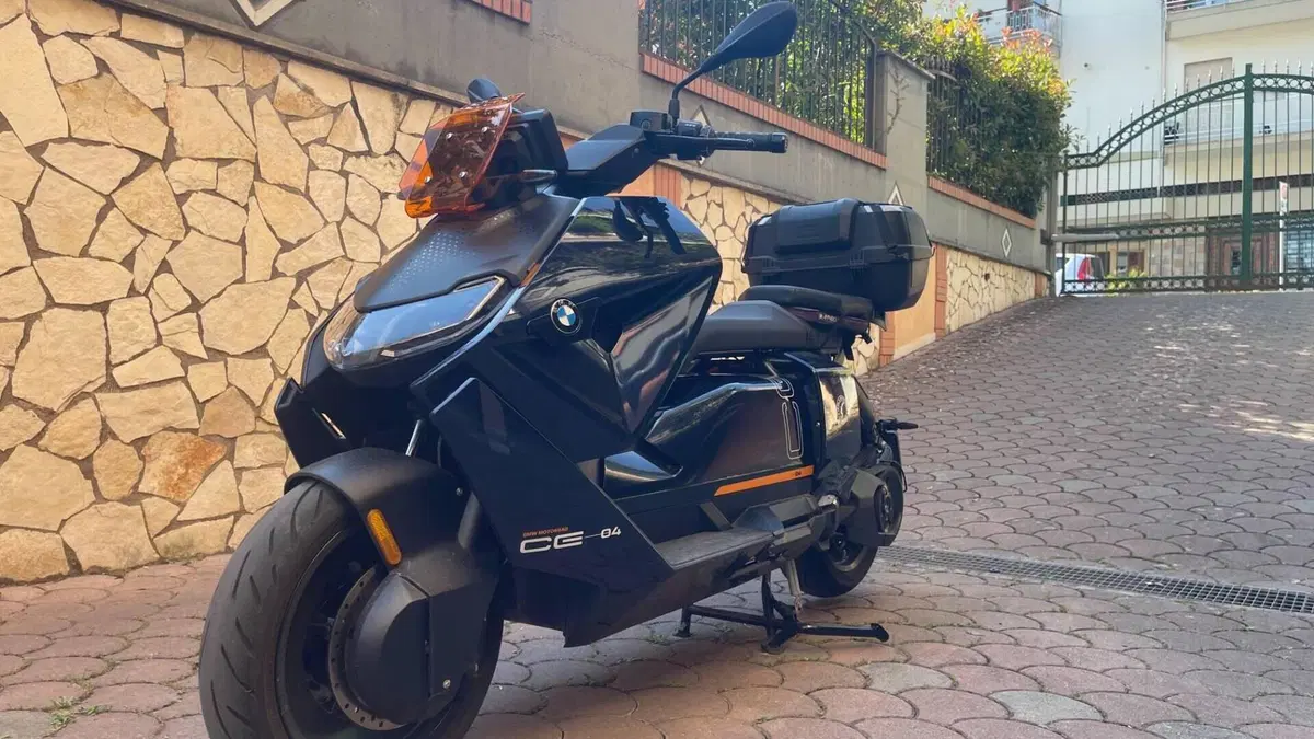Bmw CE 04 (2021 - 25)  (2)
