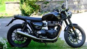 Triumph Street Twin 900 (2021 - 22) usata