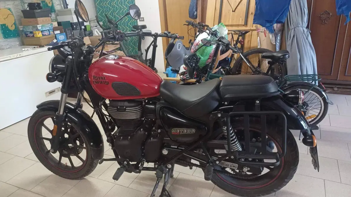 Royal Enfield Meteor 350 (2021 - 26) 